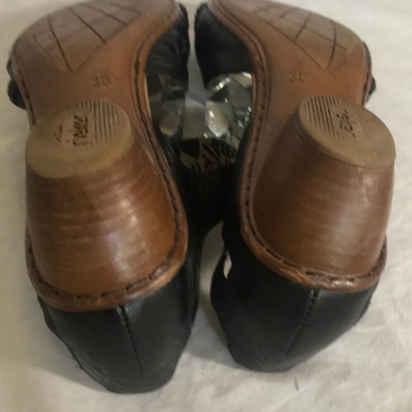 “RIEKER” Blue Leather Studded Heeled Mary Janes. - Picture 14 of 14